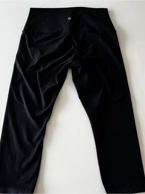 Lululemon Roll Down Leggings – Black (Size Estimate 8)